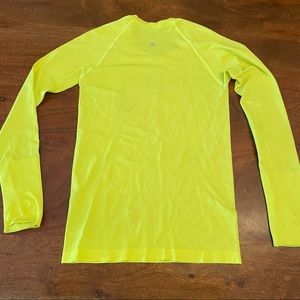 Lululemon Neon Yellow Long Sleeve Swiftly Tech Shirt Size 6